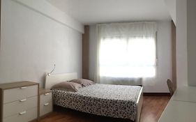 Habitacion Indepediente Con Bano Y Cocina Compartidos